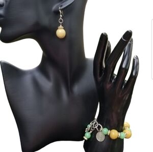 VINTAGE DRAGONFLY CHARMED WITH GREEN & YELLOW BEAD BRACELET & EARRINGS SET